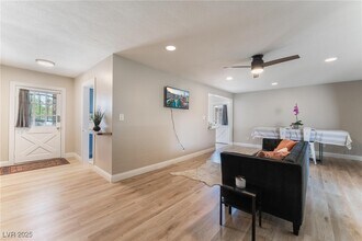 2016 Griffith Ave in Las Vegas, NV - Building Photo - Building Photo
