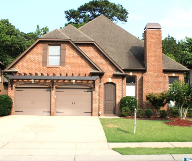 property at 2352 Arbor Glen
