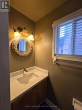 81 Clearmeadow Blvd in Newmarket, ON - Building Photo - Building Photo