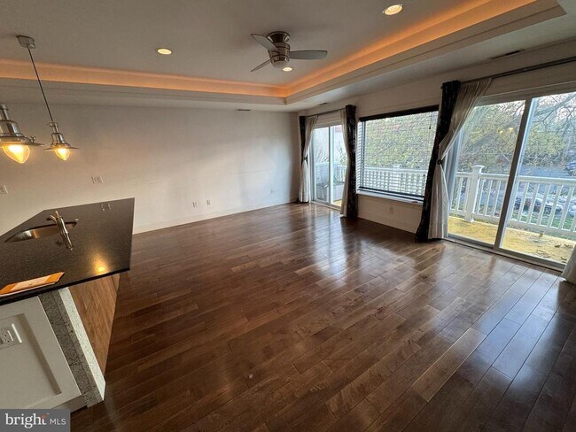 1022 Fairmount Ave in Philadelphia, PA - Building Photo - Building Photo