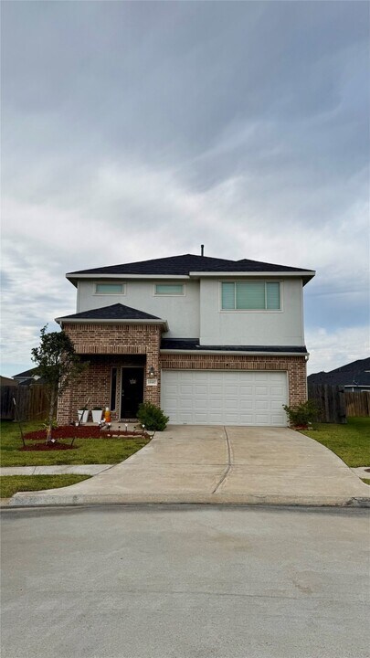 15402 Sailpoint Ln in Houston, TX - Building Photo