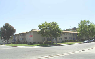 4150 Hillcrest Dr Apartments