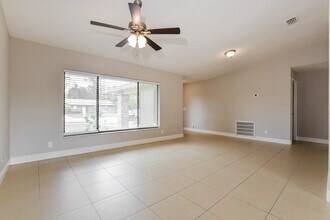 8431 Alveron Ave in Orlando, FL - Building Photo - Building Photo