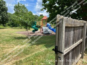 418 Arbor Ave SE in Roanoke, VA - Building Photo - Building Photo