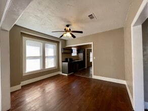 725 Highland Dr in Beaumont, TX - Building Photo - Building Photo