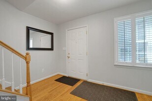 4655 Lambert Dr in Alexandria, VA - Building Photo