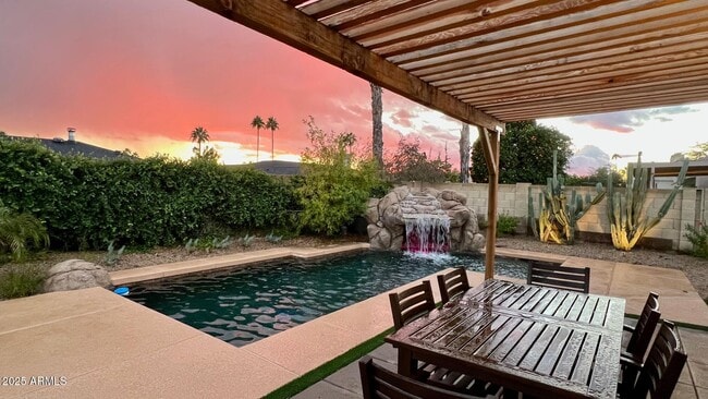 6725 E Kelton Ln in Scottsdale, AZ - Building Photo - Building Photo