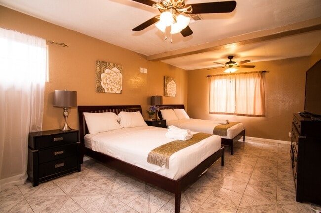 11252 S Euclid St in Garden Grove, CA - Building Photo - Building Photo