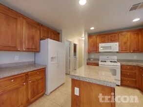 6309 Sereno Springs St in North Las Vegas, NV - Building Photo - Building Photo