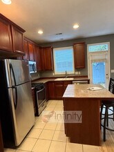 810 E Ninth St in Newberg, OR - Building Photo - Building Photo