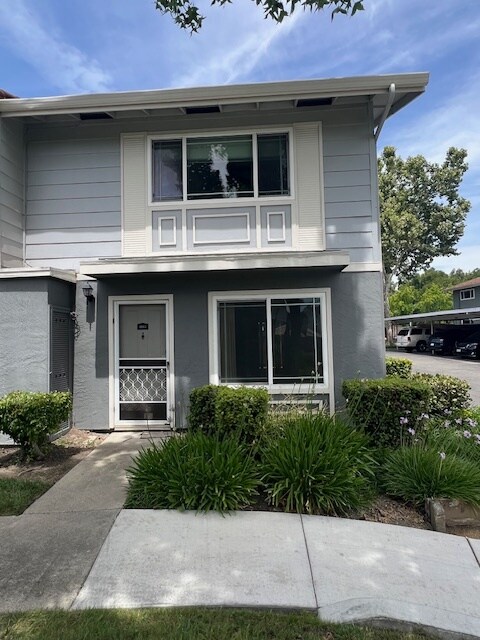 property at 4861 Saginaw Cir