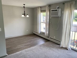 810 9th Ave S in Hopkins, MN - Building Photo - Building Photo