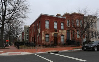 300 E St NE in Washington, DC - Building Photo