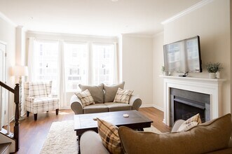 309 Spring Bank Way in Frederick, MD - Building Photo - Building Photo