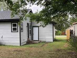 1817 Langford St in Greenville, TX - Building Photo - Building Photo