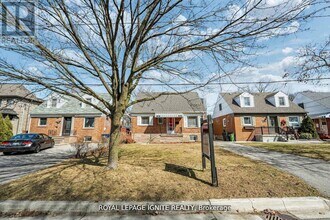 53 Riverview Heights in Toronto, ON - Building Photo - Building Photo