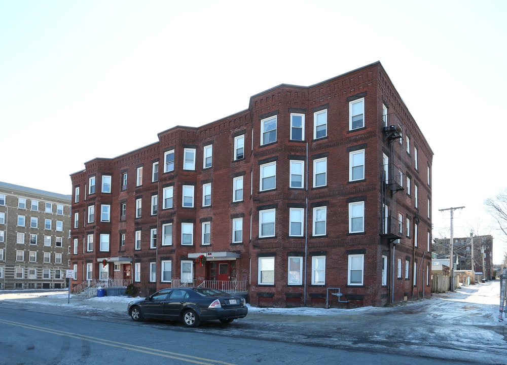384-388 Appleton St in Holyoke, MA - Building Photo