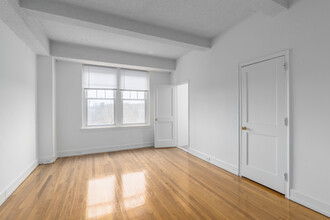 McCallum Apartments in Philadelphia, PA - Building Photo - Interior Photo