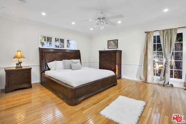 property at 915 Edie Dr