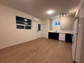 11052 Lockwood St in Maple Ridge, BC - Building Photo - Building Photo