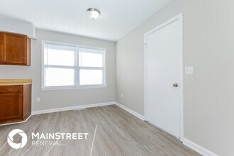 1510 Jones Ave in Pleasant Hill, MO - Foto de edificio - Building Photo