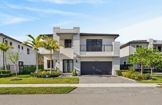 8267 SW 120th Ter in Kendall, FL - Building Photo