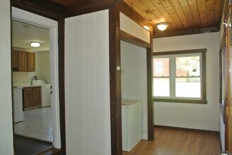 26 Garden Dr, Unit 1 in Fairfield, CT - Building Photo - Building Photo