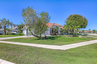 15591 Milan Ct in Wellington, FL - Building Photo - Building Photo