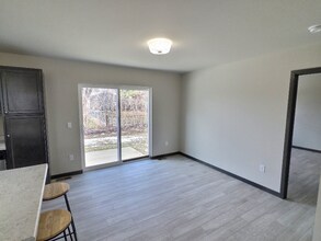 207 Will St in Rock Springs, WI - Foto de edificio - Building Photo