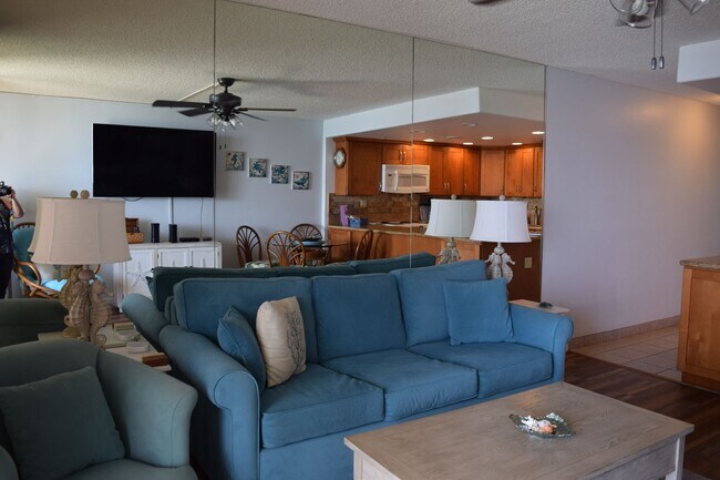 property at 4471 Lower Honoapiilani Rd