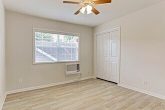 2202 Park St in Houston, TX - Foto de edificio - Building Photo