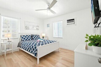 343 Van Buren St, Unit 4 in Hollywood, FL - Building Photo - Building Photo