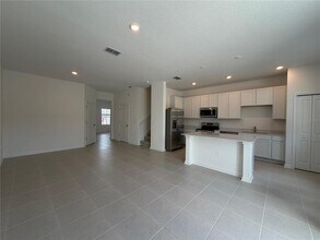 2799 Skyline Lp in Kissimmee, FL - Building Photo - Building Photo