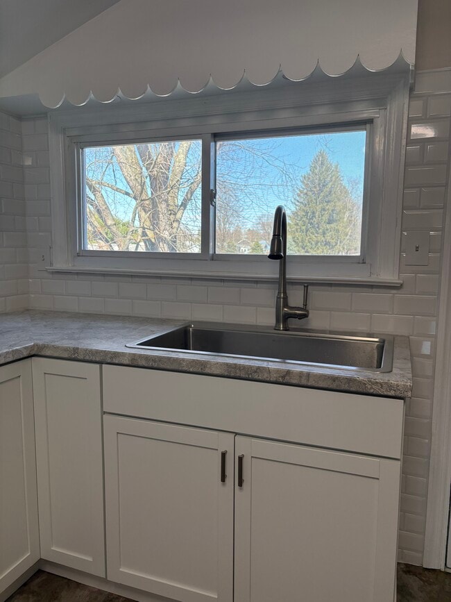 129 Ridge Rd, Unit 201 in Horseheads, NY - Building Photo - Building Photo