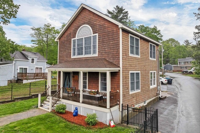 92 Shadow Lake Rd in Salem, NH - Building Photo - Building Photo