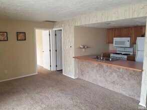 1206 S College Mall Rd in Bloomington, IN - Building Photo - Building Photo