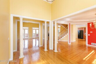 9511 Felsmere Cir in Louisville, KY - Building Photo - Building Photo