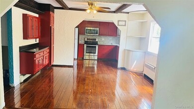 761 Jackson Ave in Lindenhurst, NY - Building Photo - Building Photo