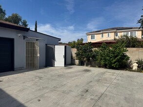 5413 W 4th St in Santa Ana, CA - Building Photo - Building Photo