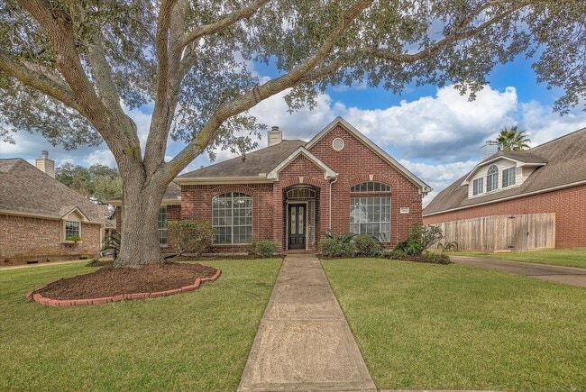 property at 21610 Emerald Ridge Cir