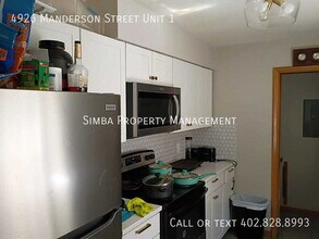 4926 Manderson St in Omaha, NE - Building Photo - Building Photo