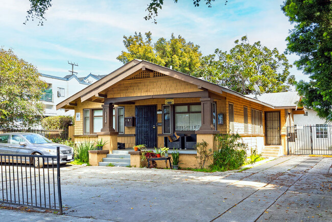 1752 Cherry Ave in Long Beach, CA - Building Photo - Primary Photo