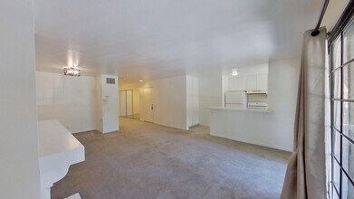 3673 S Bear St in Santa Ana, CA - Building Photo - Building Photo