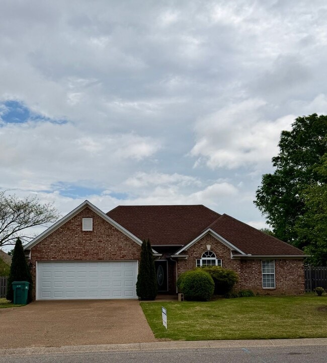 property at 72 Walnut Trace Dr