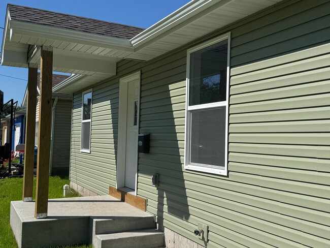 1845 N Colgate Ave in Springfield, MO - Building Photo - Building Photo