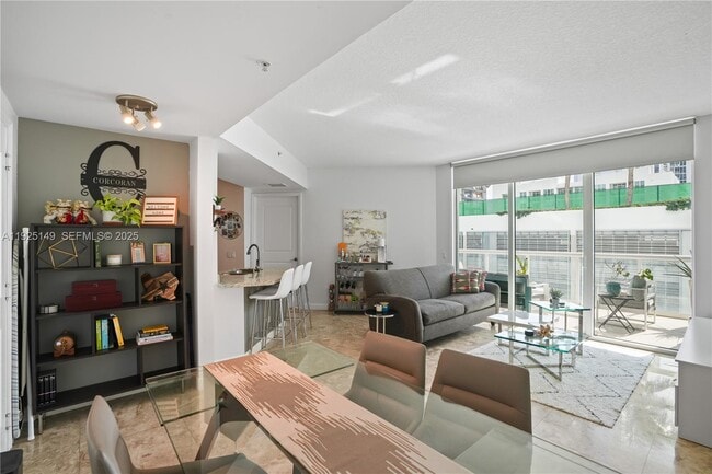 480 NE 30th St in Miami, FL - Building Photo - Building Photo