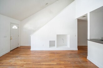 3384 Sawtooth Dr in Tallahassee, FL - Building Photo - Building Photo