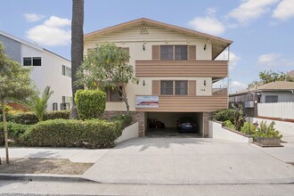 1518 Berkeley St in Santa Monica, CA - Building Photo - Building Photo