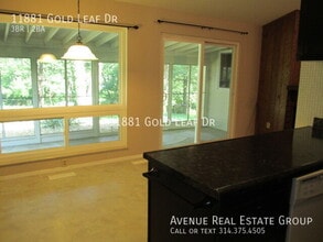 11881 Gold Leaf Dr in St. Louis, MO - Building Photo - Building Photo
