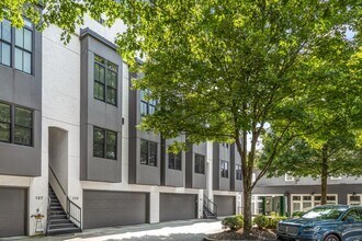 675 Greenwood Ave NE in Atlanta, GA - Building Photo - Building Photo